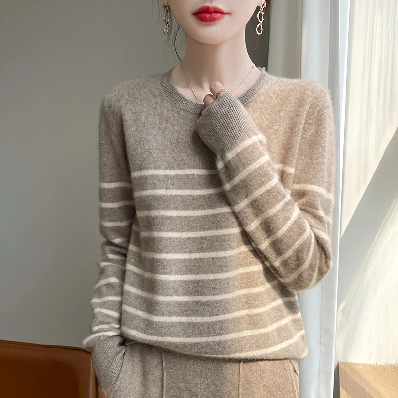 品牌女装春秋新款圆领宽松上衣外穿女士毛衣内搭条纹针织衫