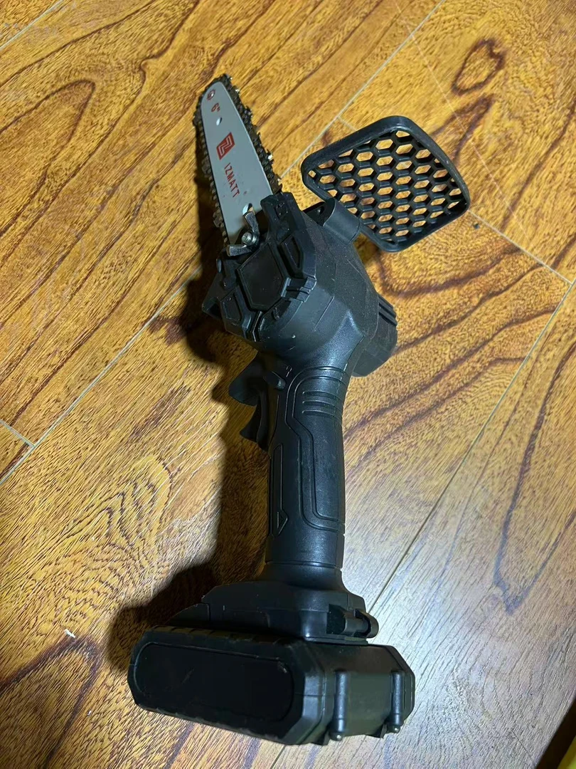 充电式迷你锂电锯家用