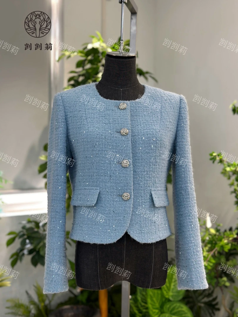 剀剀莉 春季（晴空万里）新款蓝色圆领精致优雅显白显瘦外套0-15度
