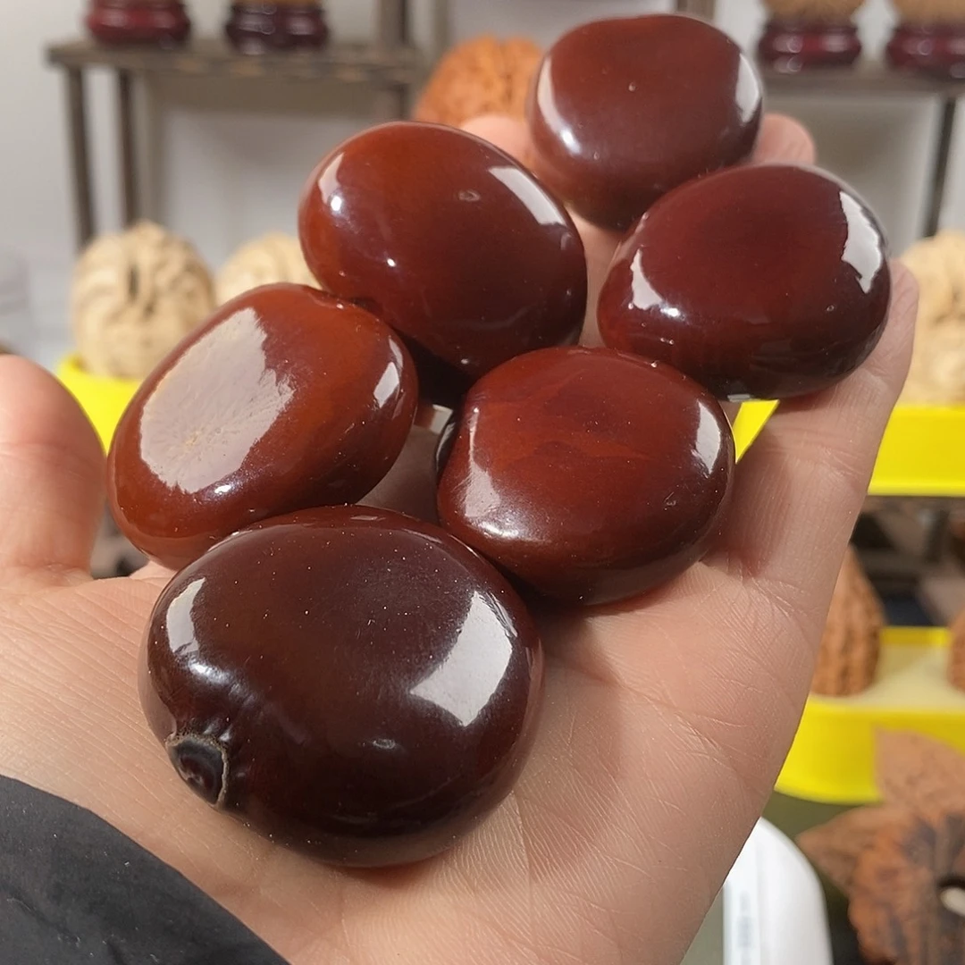 吊坠文玩核桃平安豆6颗