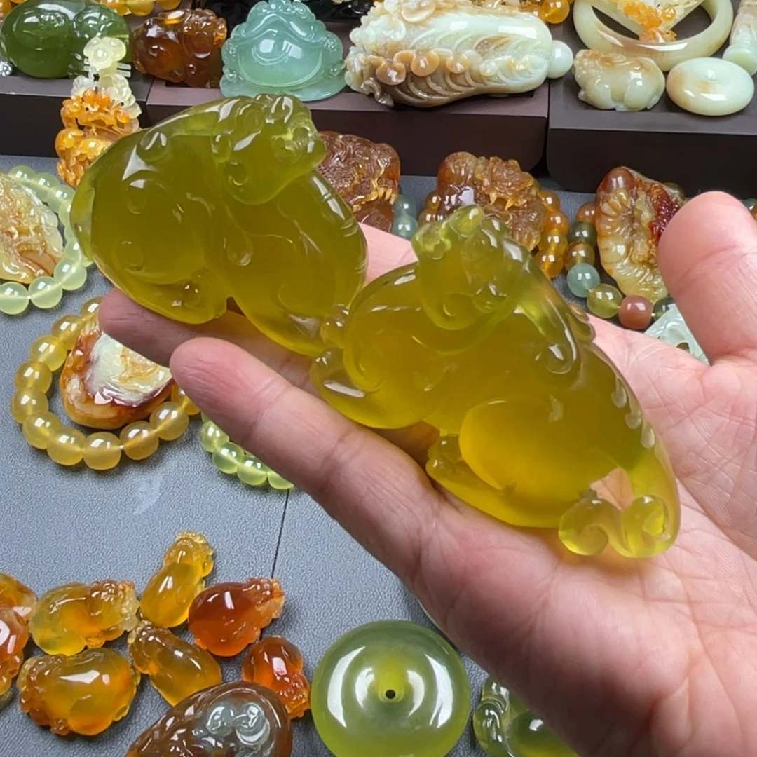 蛇纹石玉未镶嵌摆件