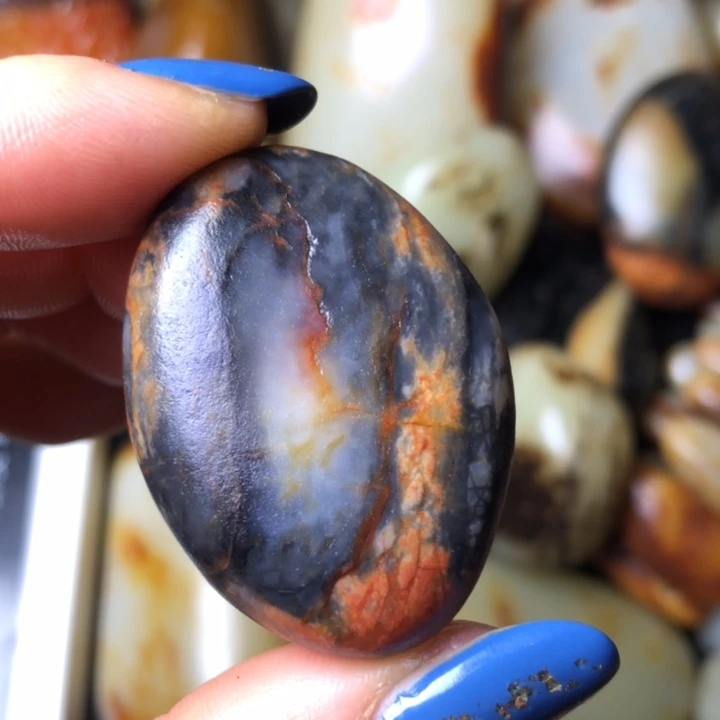 和田玉未镶嵌珠宝奇石