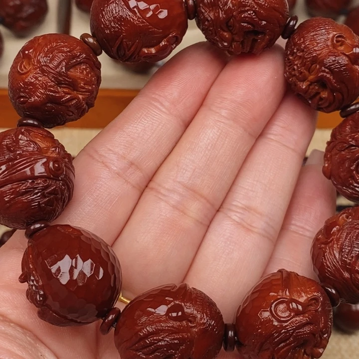 @***光橄榄核吊坠皮肤恶僧