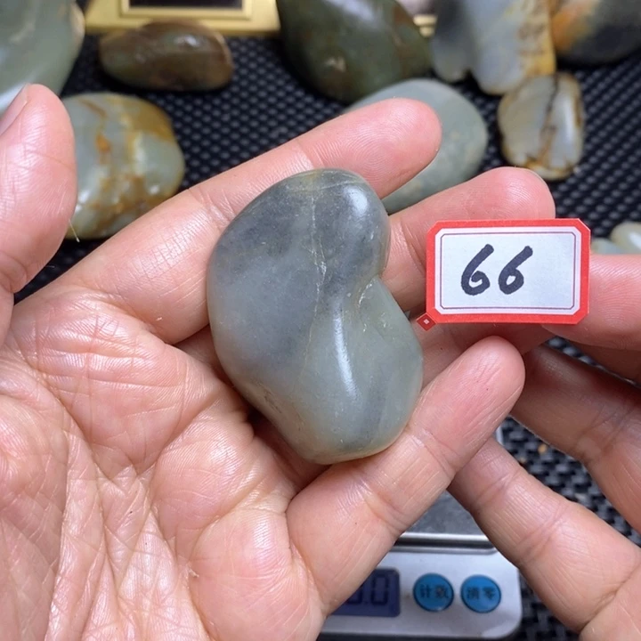 未镶嵌和田玉把件66