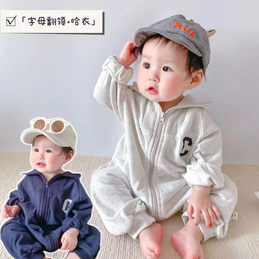 新款男女宝宝衣服春秋款舒适单层立领C标婴儿连体衣棒球服超洋气