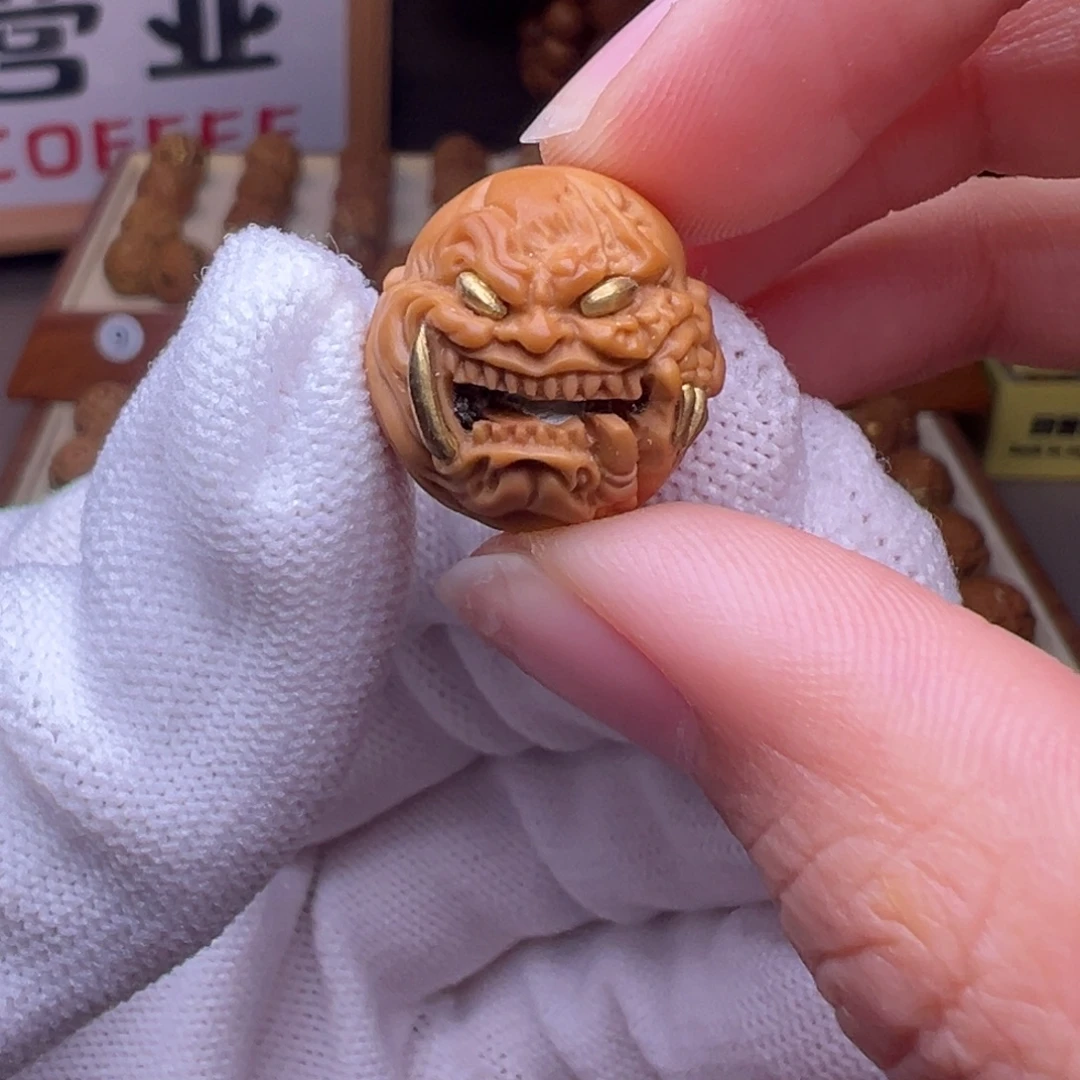 把件猴头核桃镶嵌款獠牙恶僧全品有正常封口线