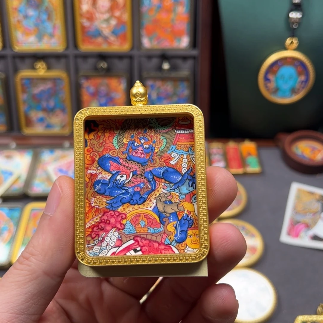 吊坠黑财纯手绘唐卡作品