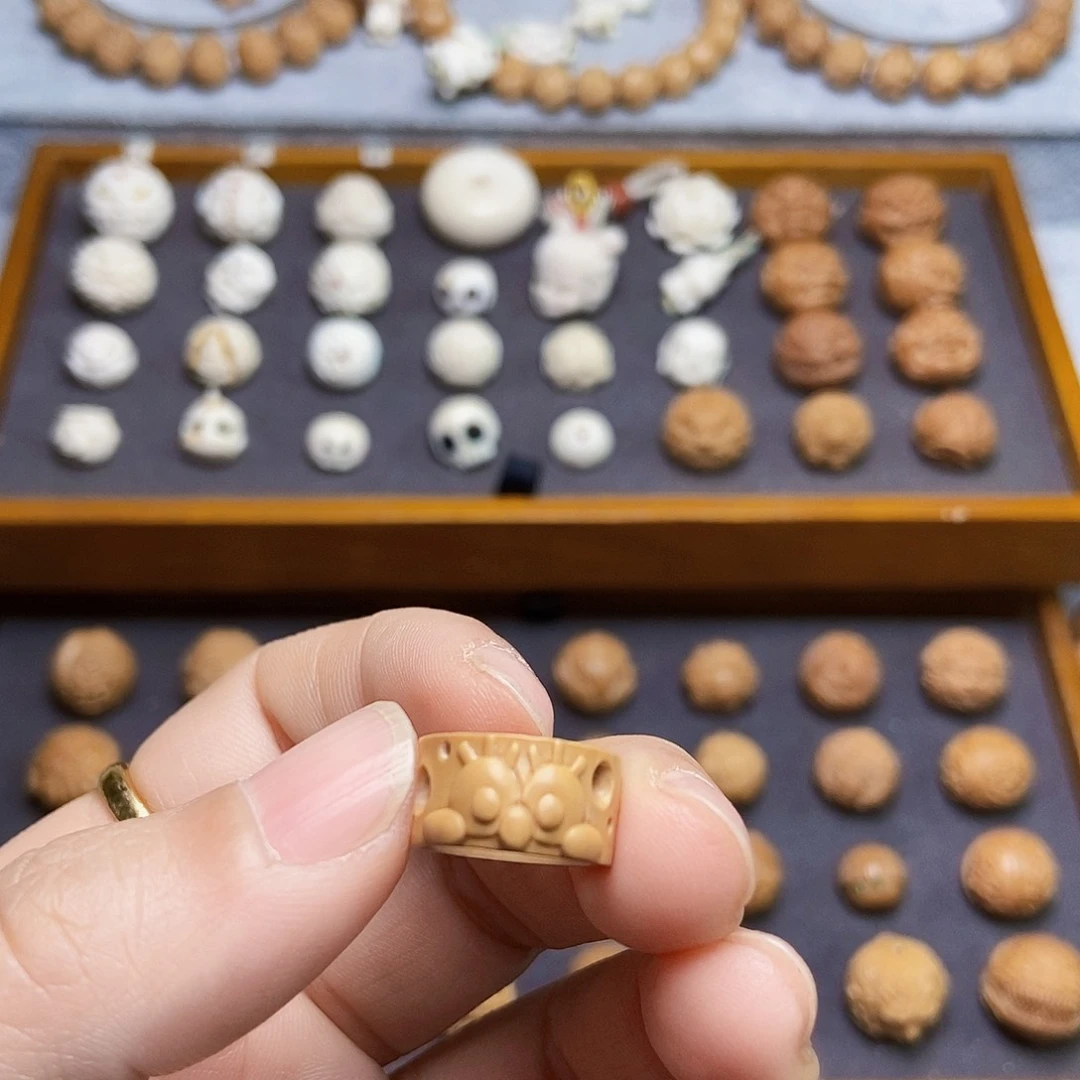 猴头核桃吊坠集****逗瑕疵海绵跑环