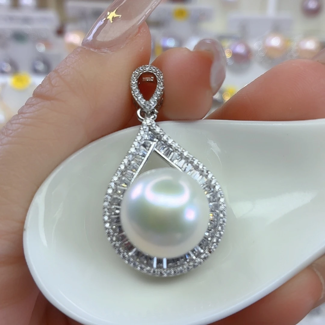 淡水珍珠合金颈饰