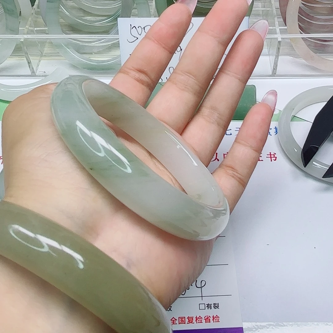 未镶嵌手镯石英质玉25/6059