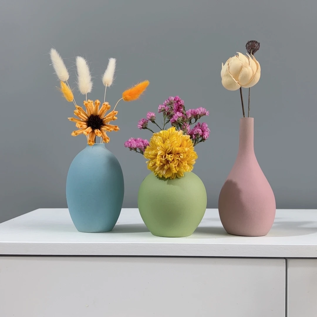 摆件陶瓷小花瓶摆件含花总高约20-30cm