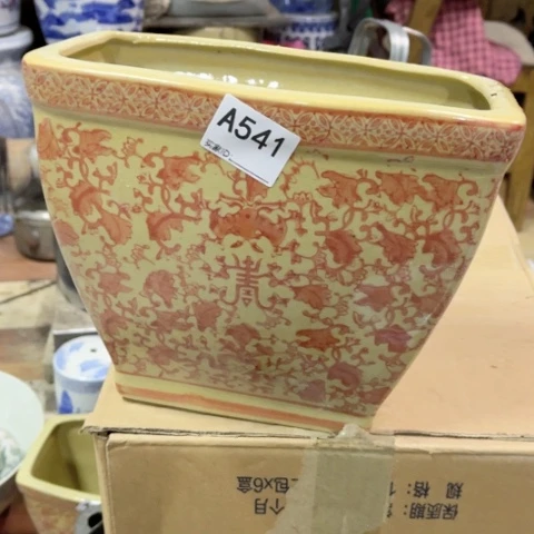 红**龙陶瓷制品瑕疵处理