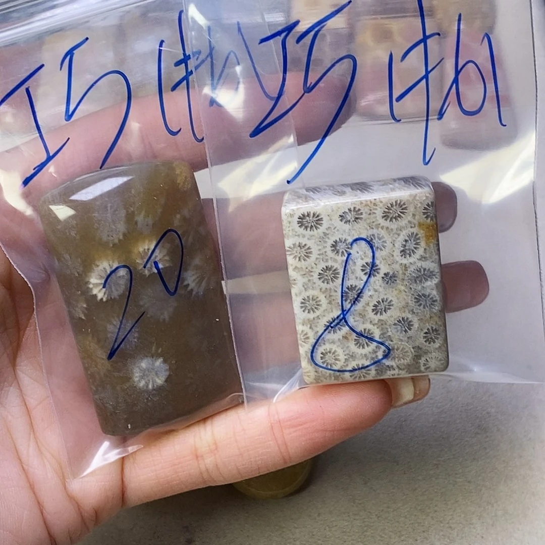 合金颈饰硅化玉巧*力