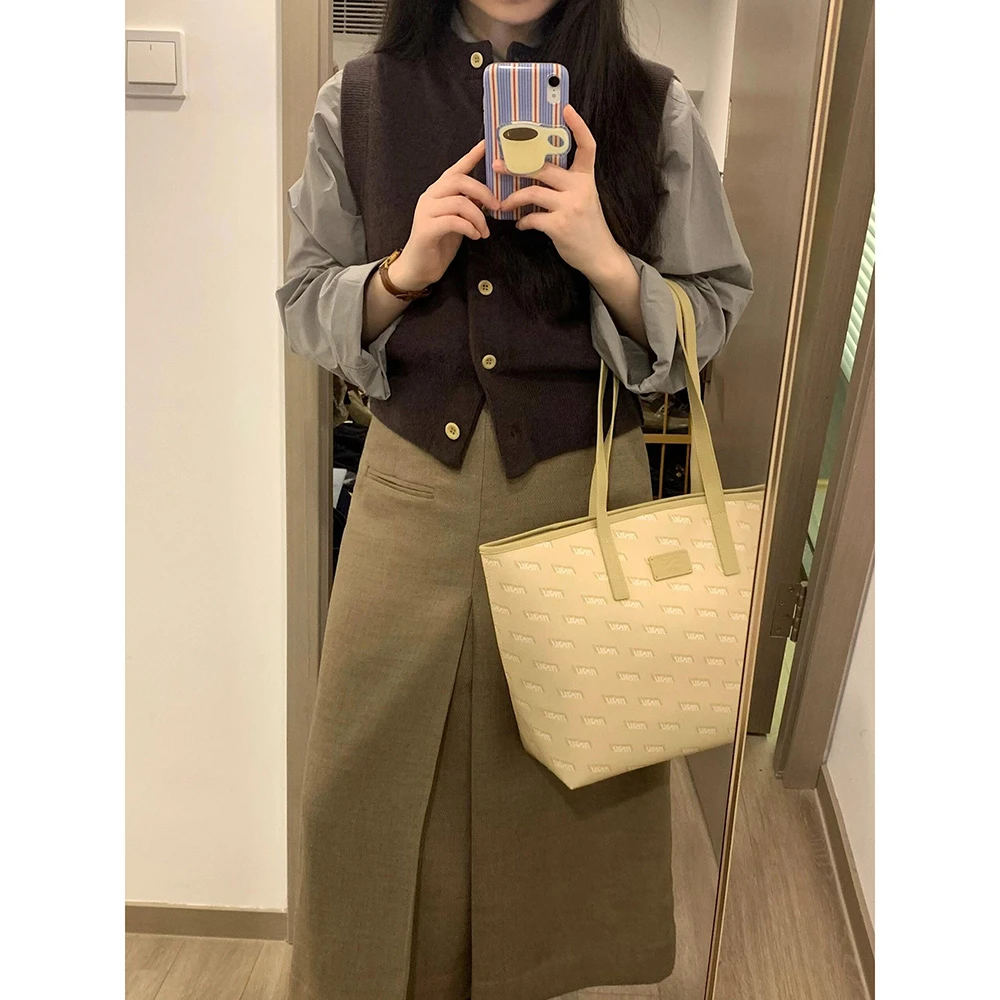 秋新款休闲通勤百搭灰色长袖衬衫针织马甲搭配咖色半身裙三件套