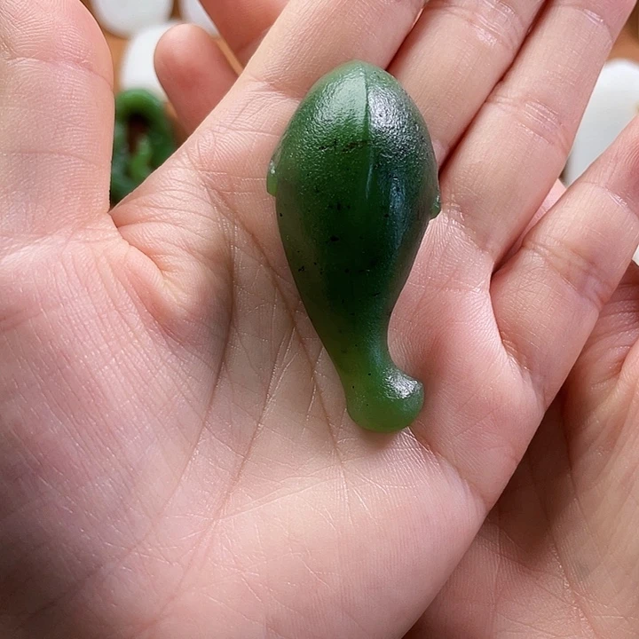 和田玉（碧玉）未镶嵌颈饰