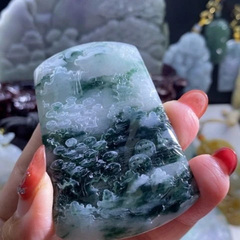 【闪购商品】颈饰未镶嵌翡翠山水