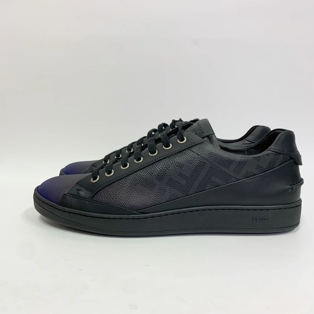 全新未使用 FENDI/芬迪 芬迪黑蓝渐变色皮面老花满印板鞋舒适