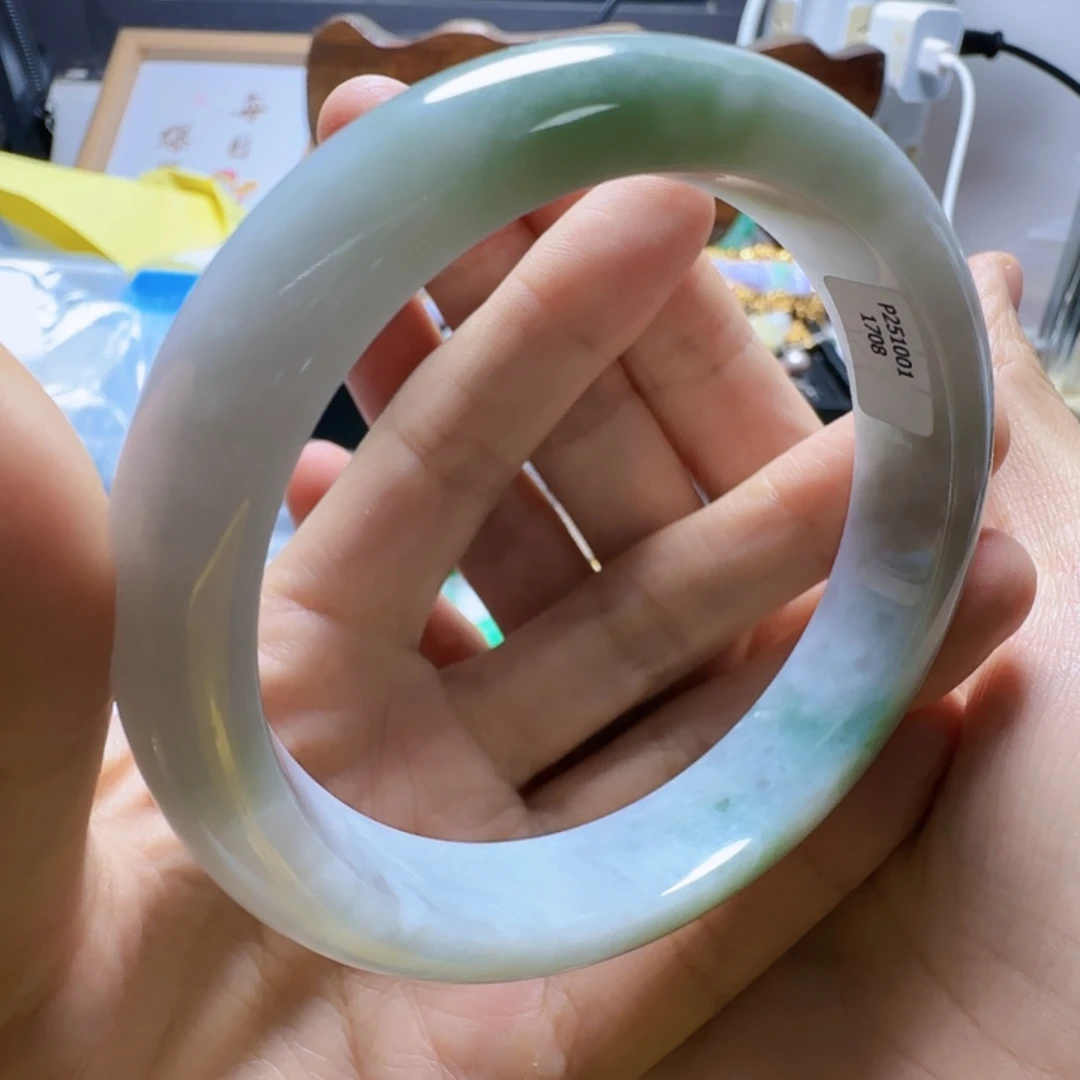 翡翠未镶嵌手镯翡翠99