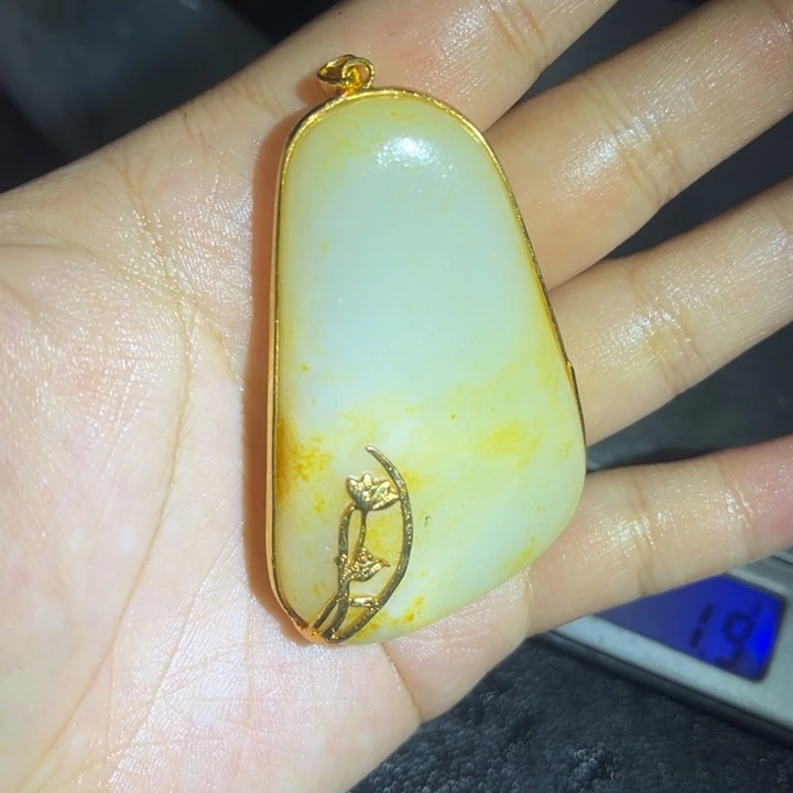 和田玉未镶嵌珠宝奇石