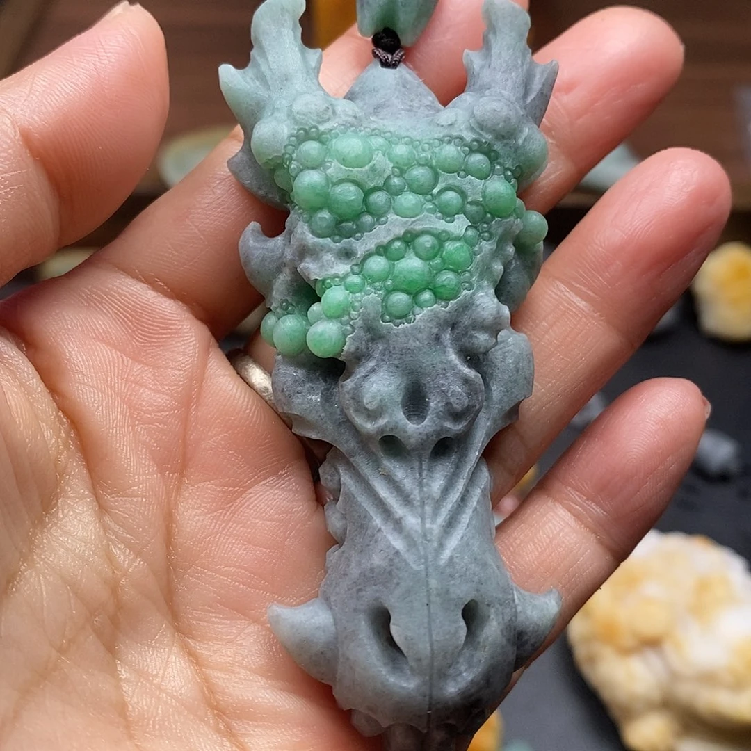 一***饼定制翡翠未镶嵌毛货抛光