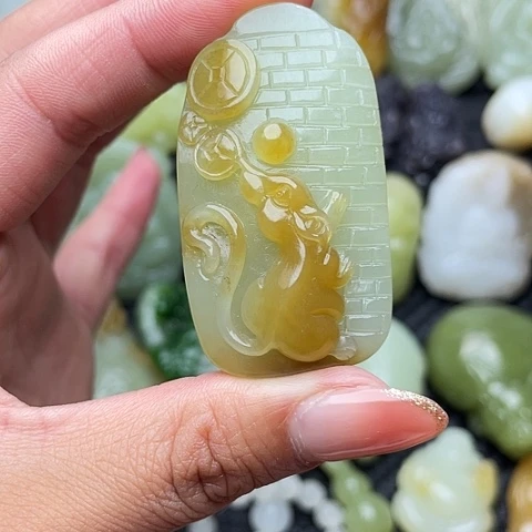 和田玉未镶嵌颈饰永**福