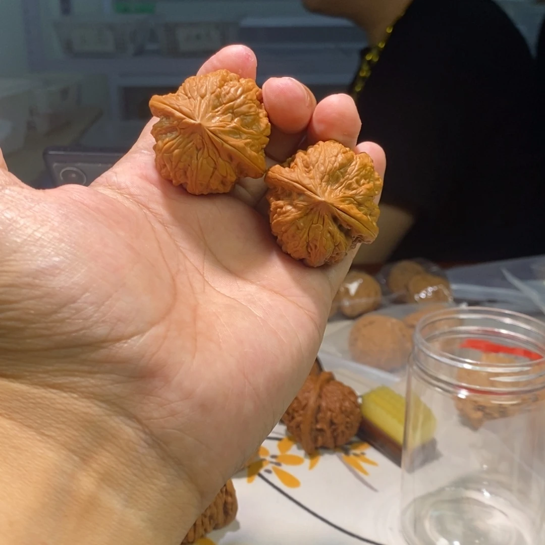 文玩核桃把件凹底082