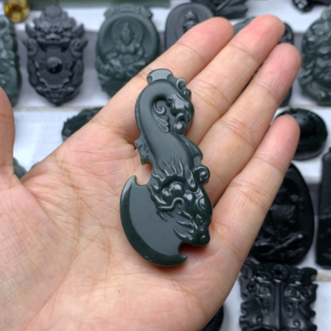 【闪购商品】颈饰未镶嵌和田玉双面雕刻