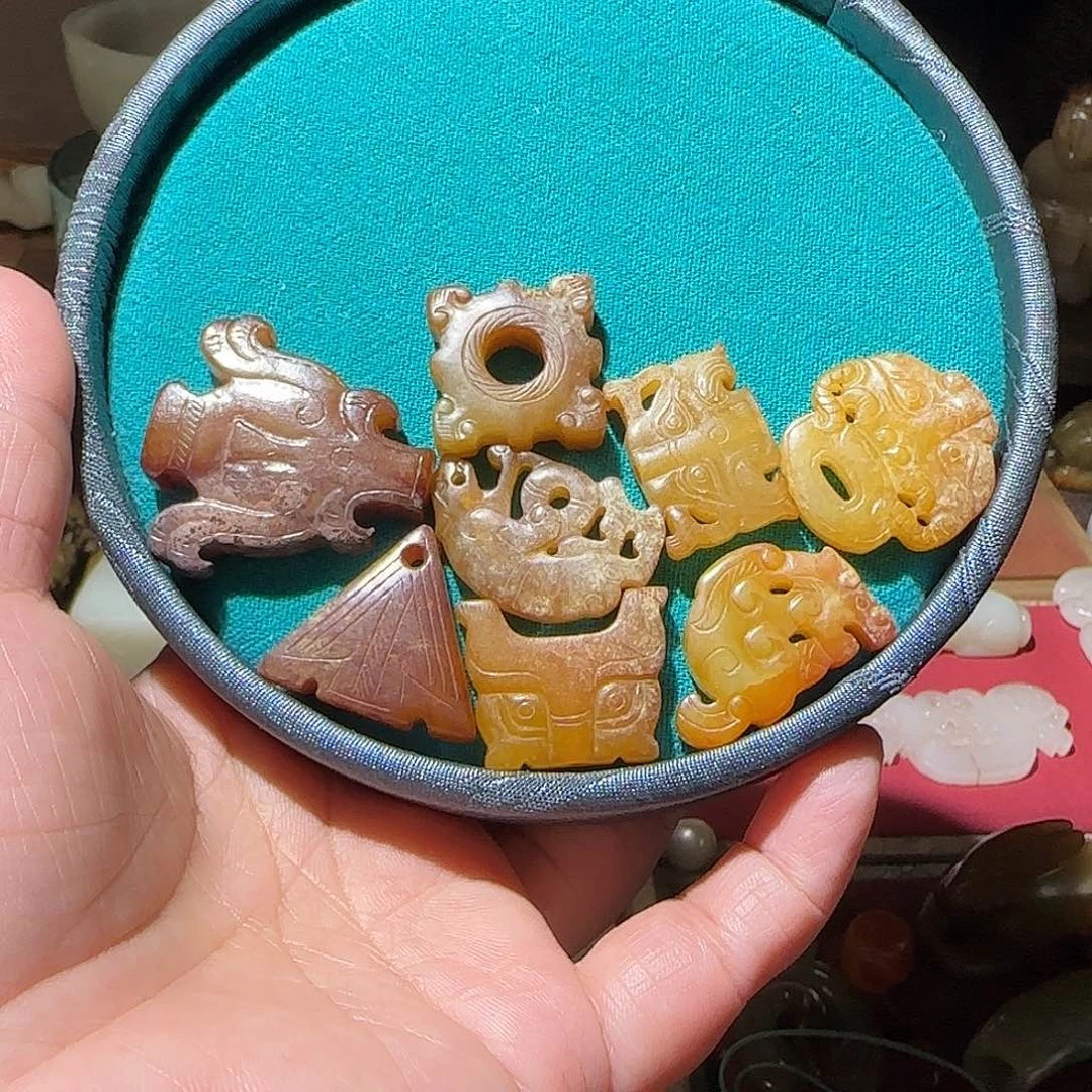 和田玉未镶嵌挂件依*