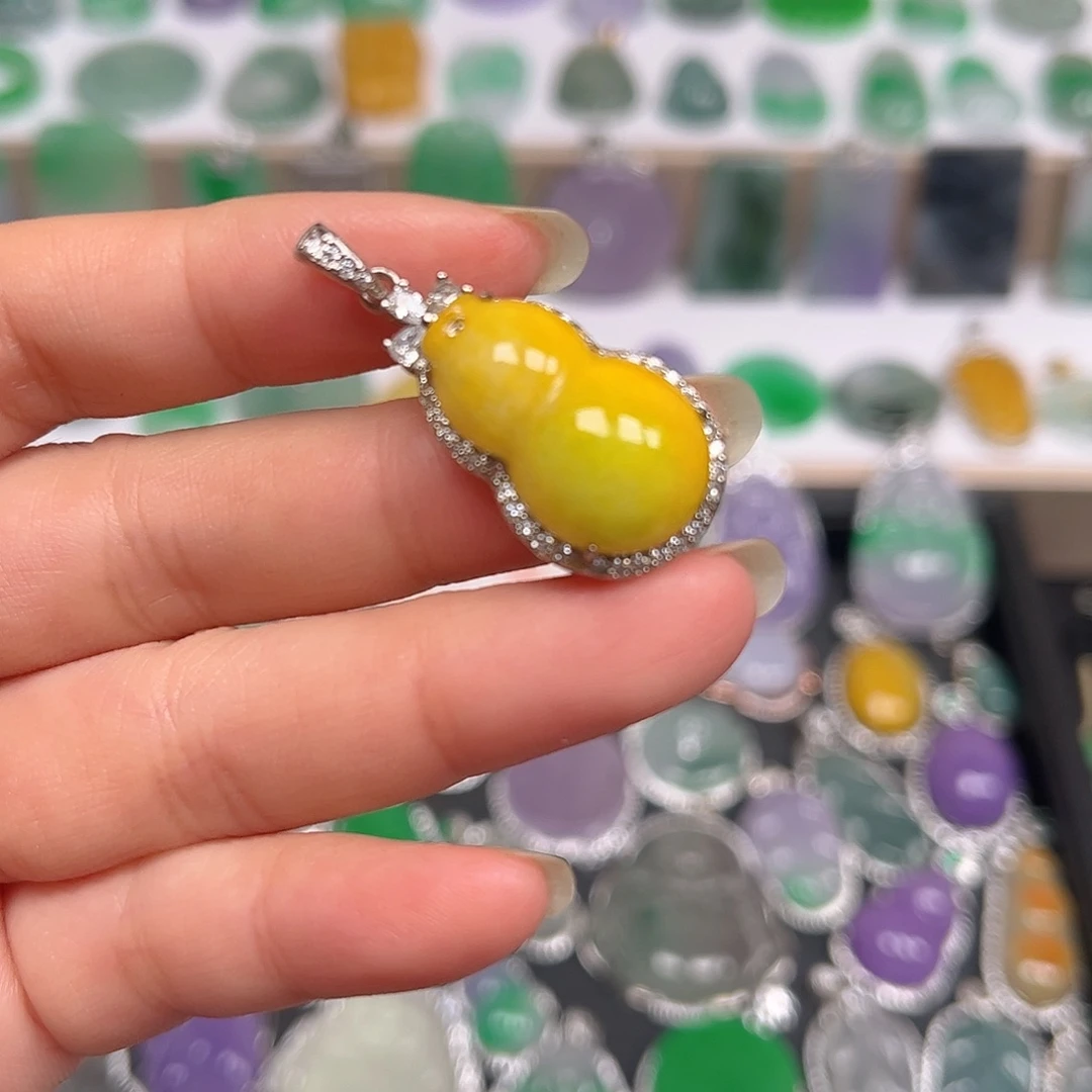 颈饰银S925镶嵌翡翠吊坠