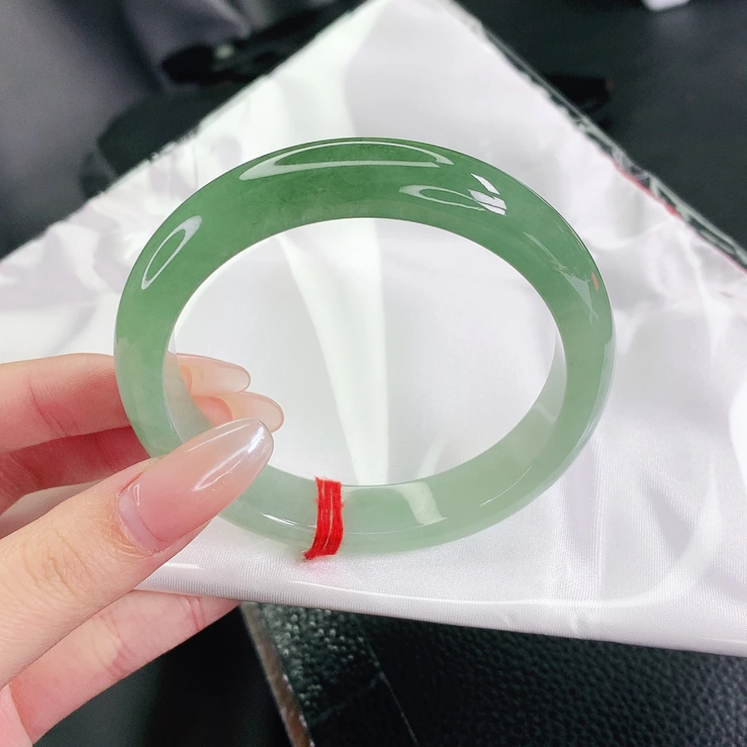 未镶嵌手镯翡翠58圈