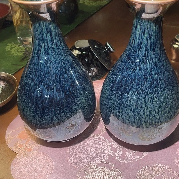 茶盏注浆梅瓶1对，高20