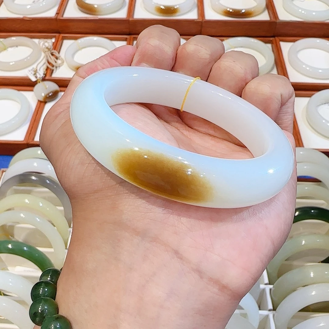 和田玉手镯未镶嵌且末一口老红糖58 59 60