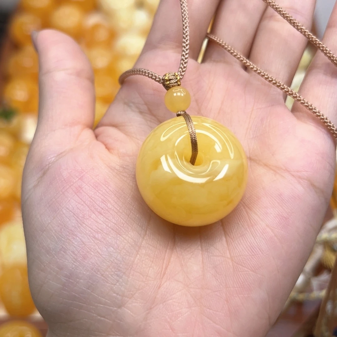琥珀颈饰未镶嵌蜜蜡