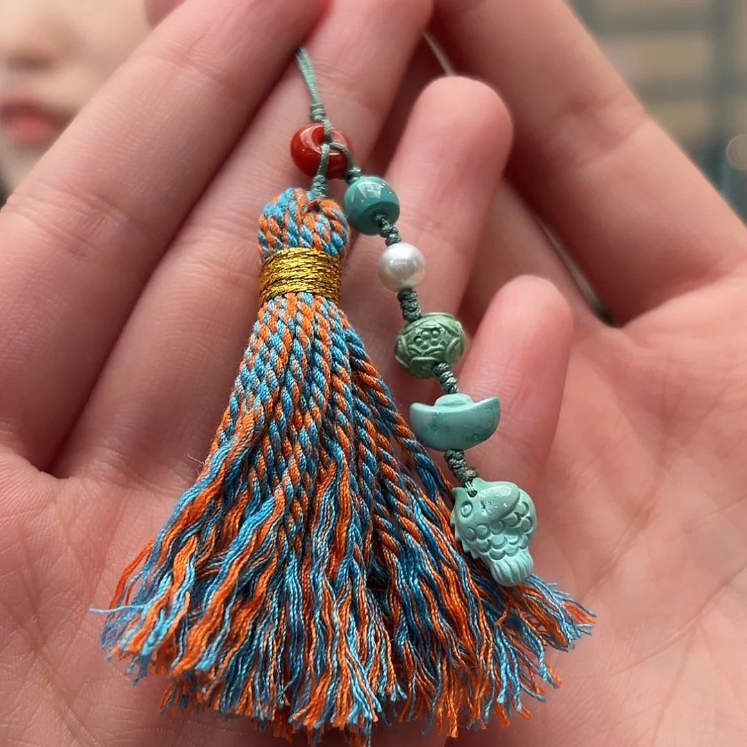 绿松石未镶嵌颈饰