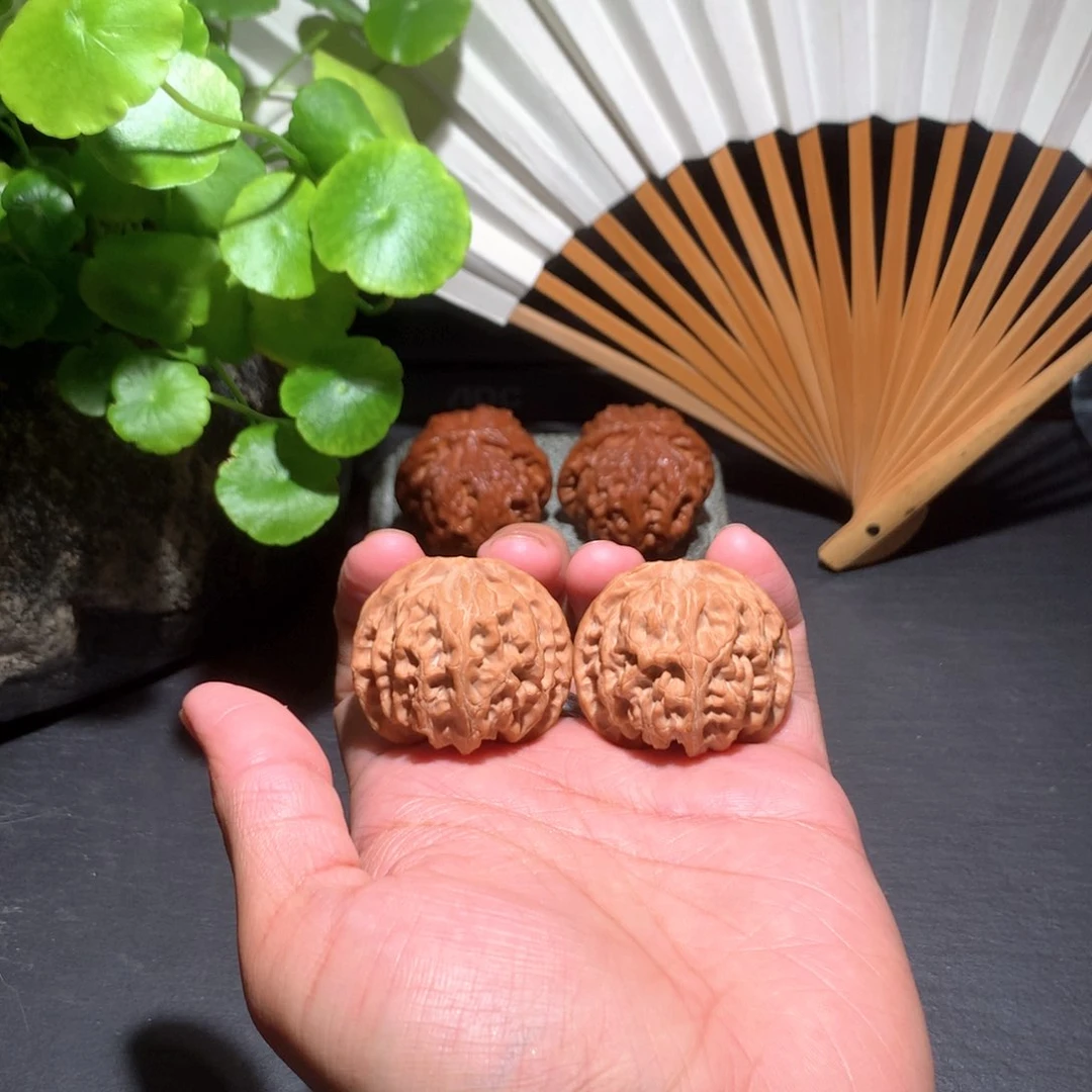 文玩核桃吊坠流***哥鱼的苹果园052110