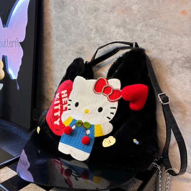 大kt爱心黑色包包BB123