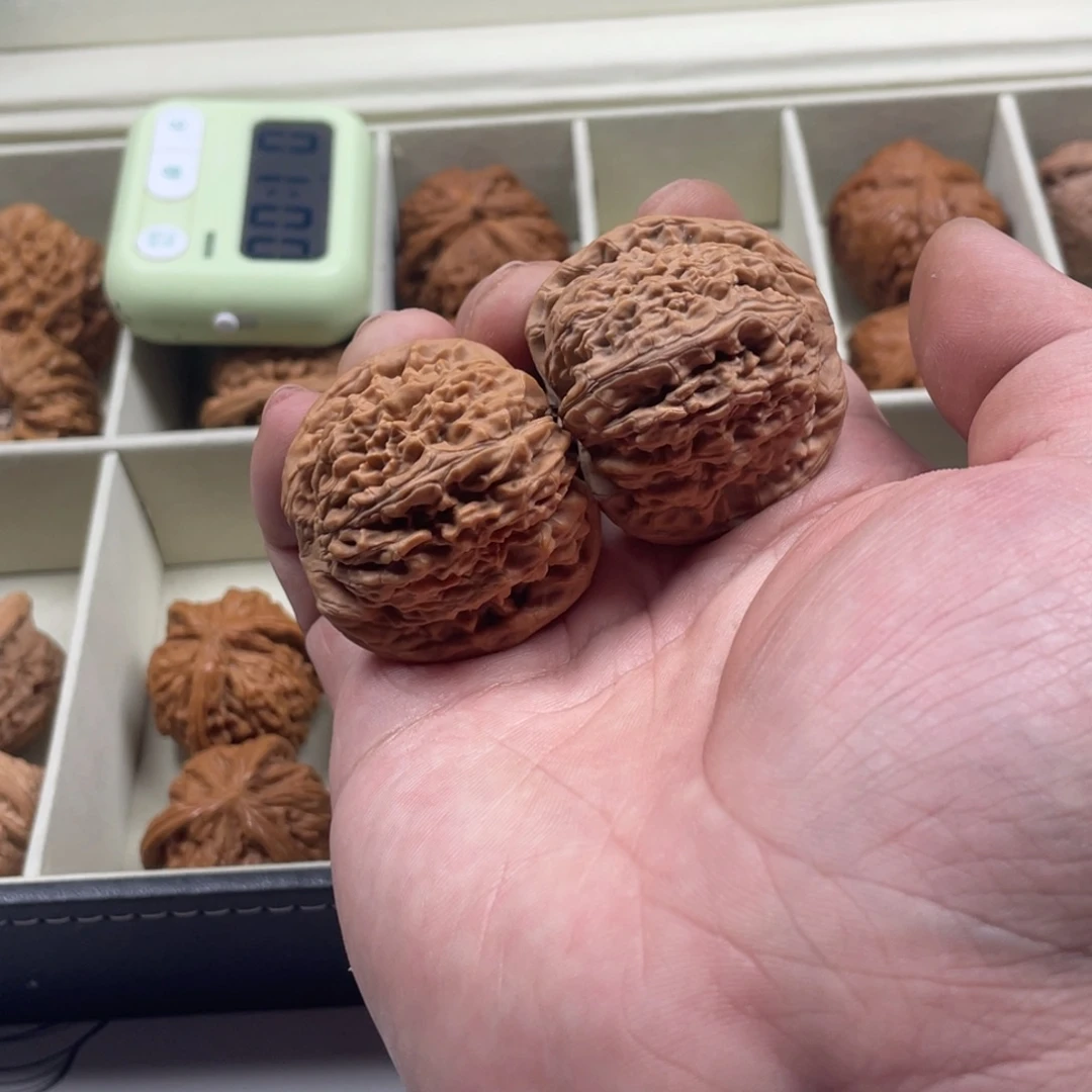 吊坠文玩核桃核桃和苹果在一