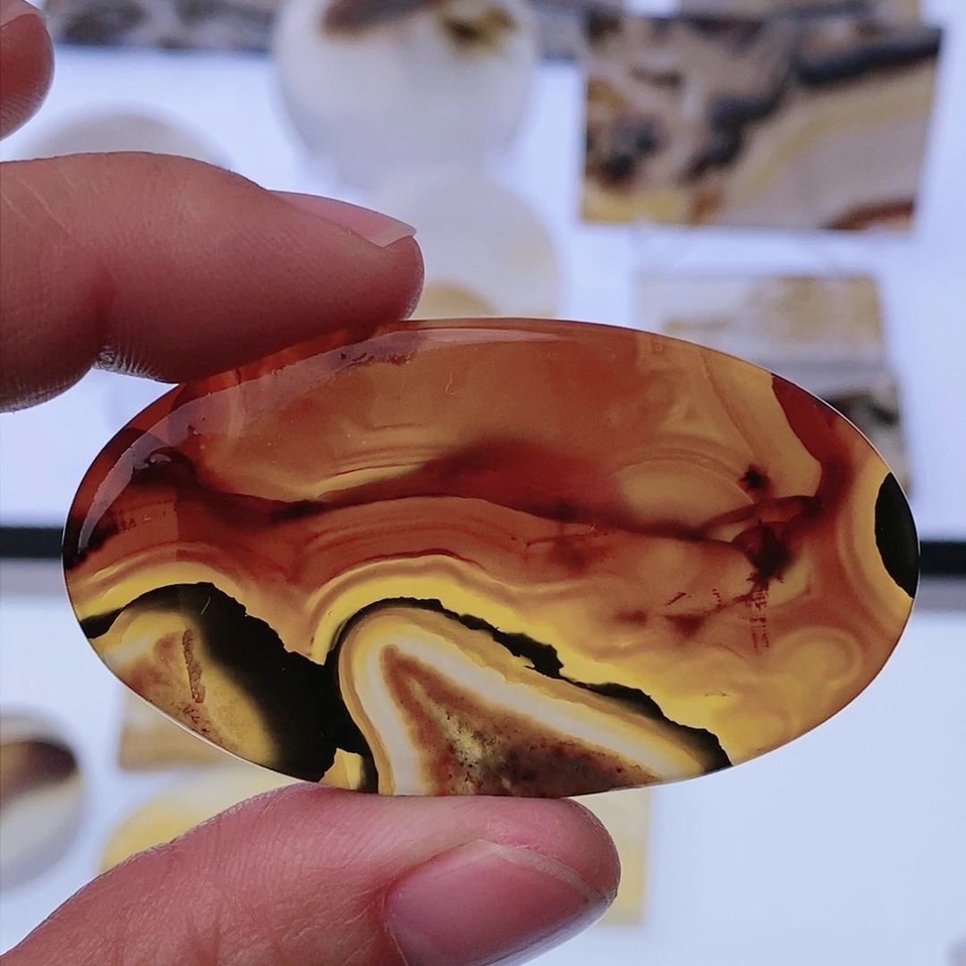 玛瑙/玉髓珠宝半成品未镶嵌大好河山