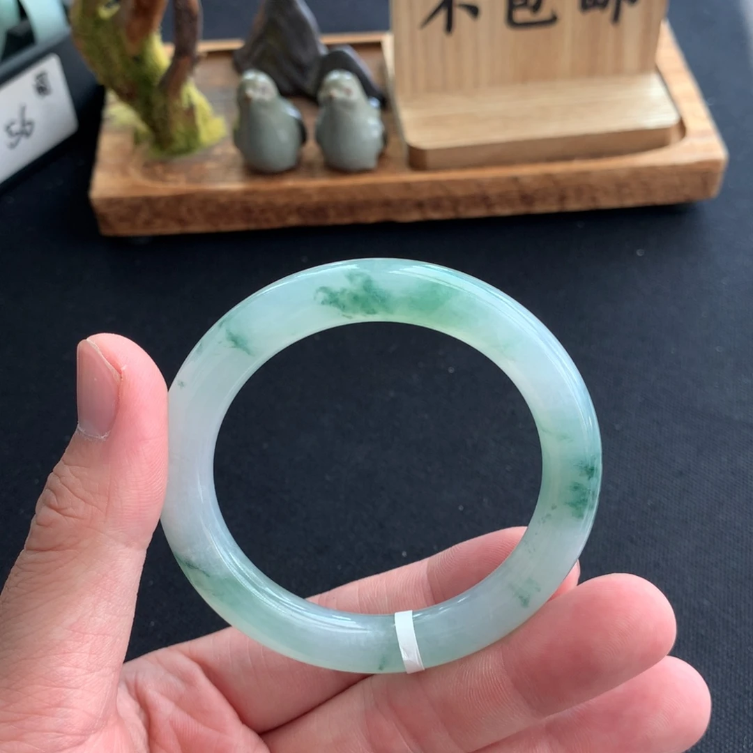翡翠未镶嵌手镯圈口5455