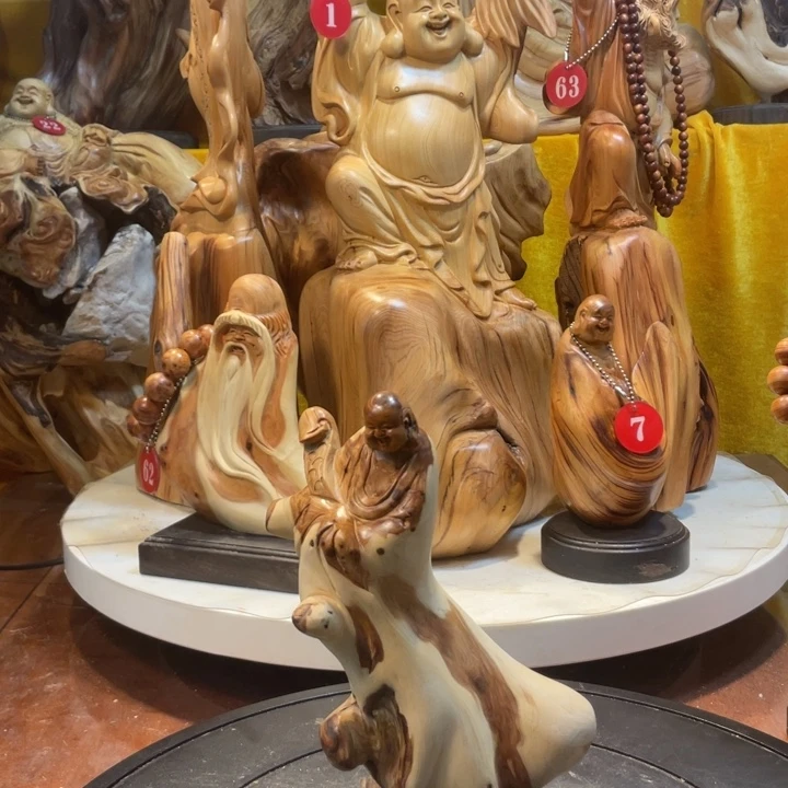 柏木（崖柏）崖柏   弥勒