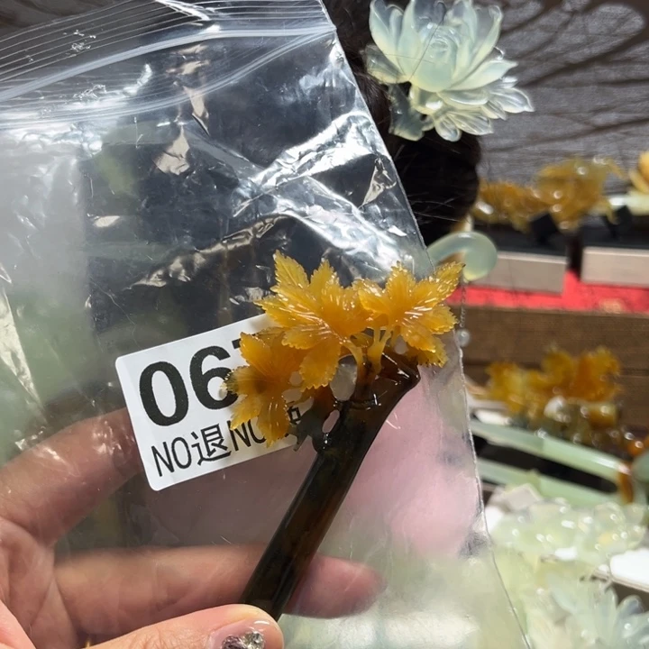 莎***莎蛇纹石玉未镶嵌发簪