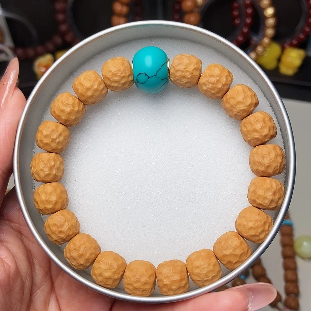 手串猴头核桃猴头龙鳞尺寸11左右