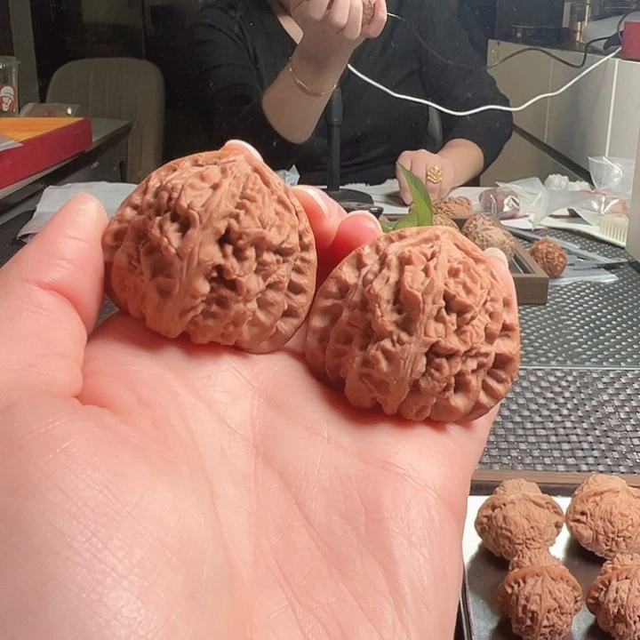 43三角白狮子头核桃核桃