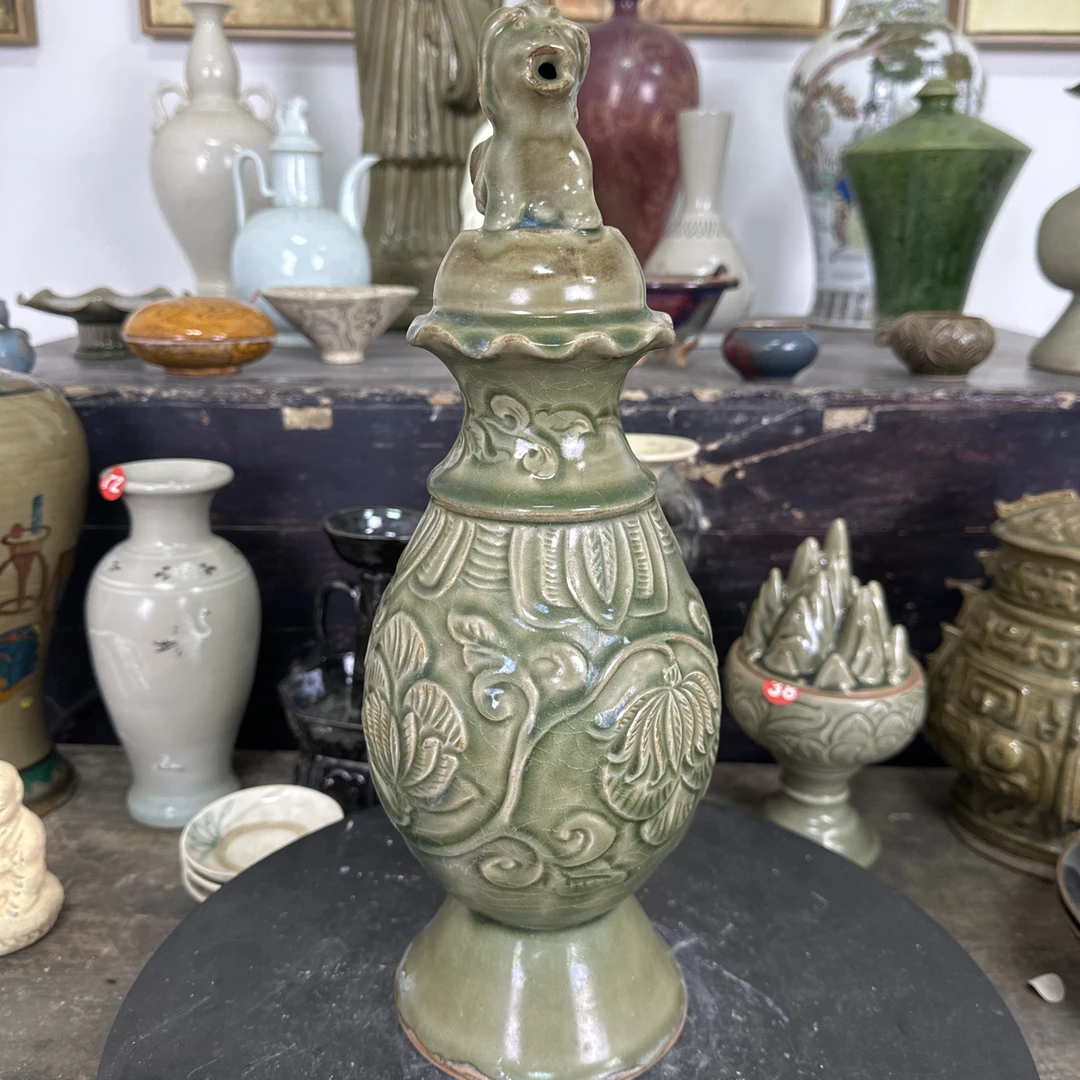 耀州窑浮雕瓶青釉绿色陶瓷工艺品复古青瓷