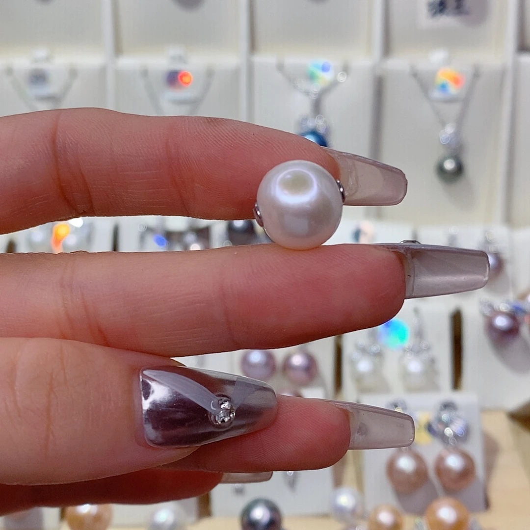 银S925镶嵌淡水珍珠吊坠(赠链)