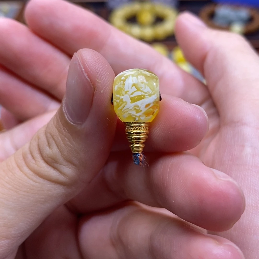 琥珀未镶嵌珠宝奇石10.3