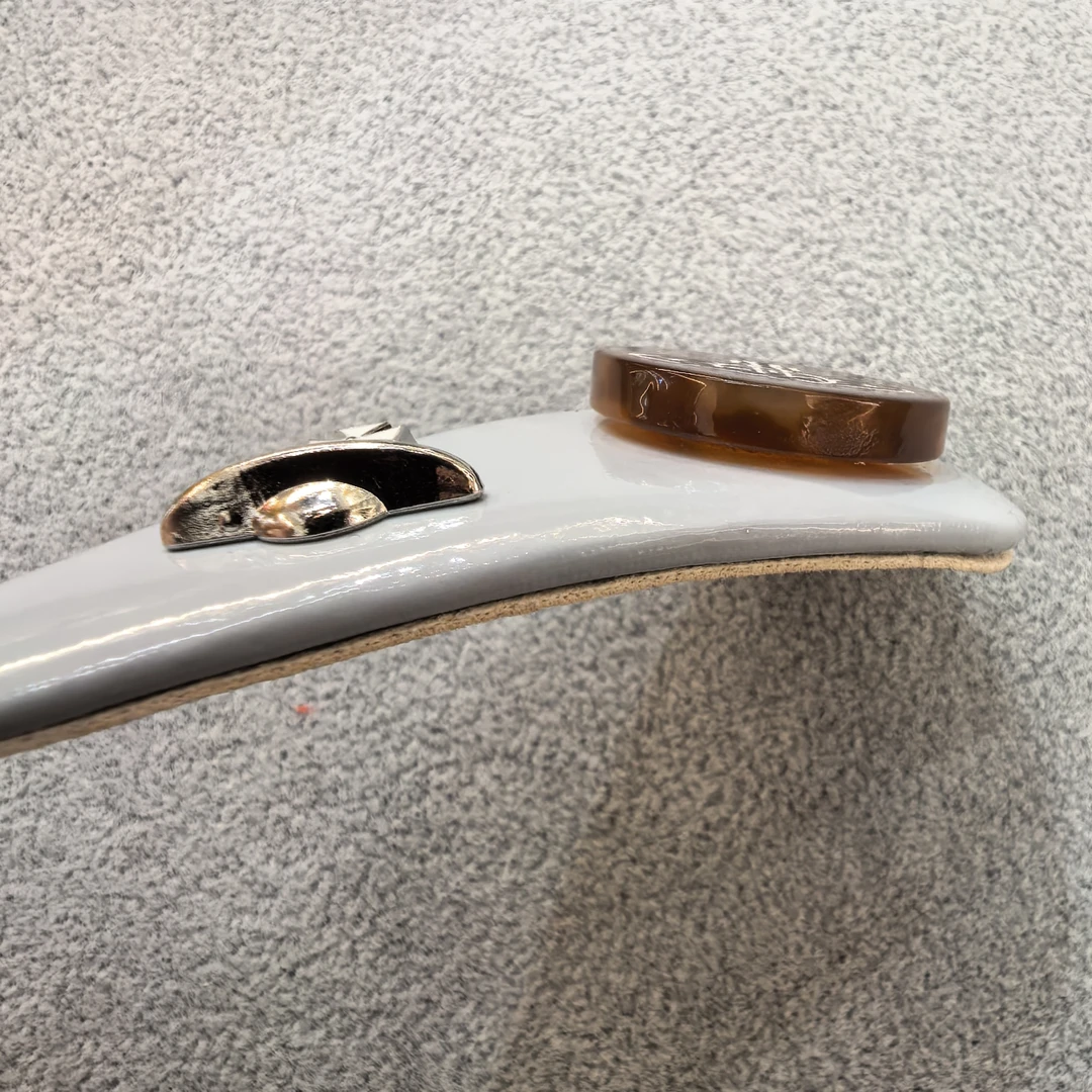 F636咖色圆饼星球蓝色皮皮掰掰夹