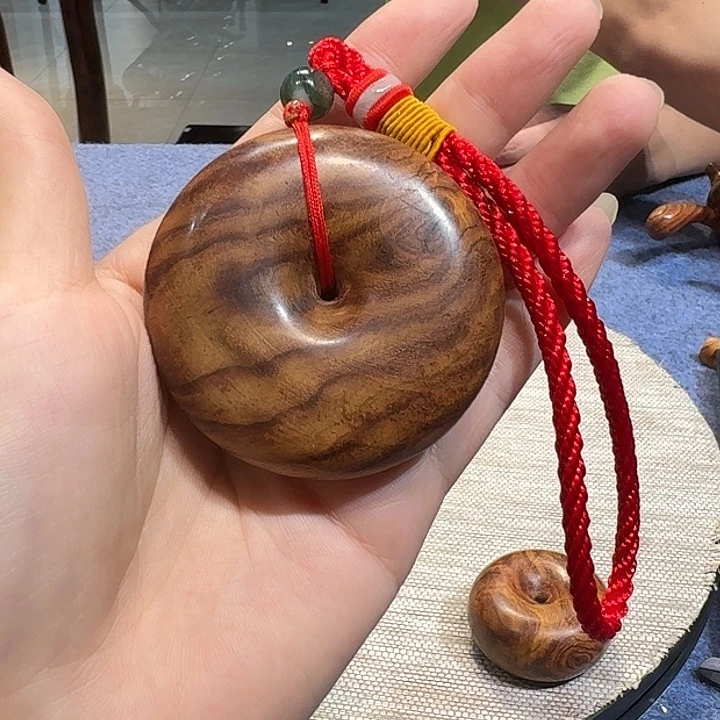 黄花梨/降香黄檀把件