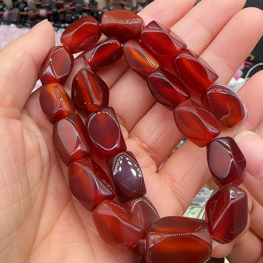 玛瑙/玉髓合金珠宝半成品老料红玛瑙八棱9-13mm一条
