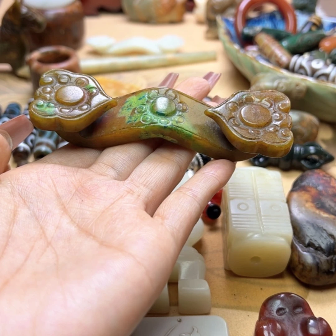 【闪购商品】蛇纹石玉颈饰未镶嵌